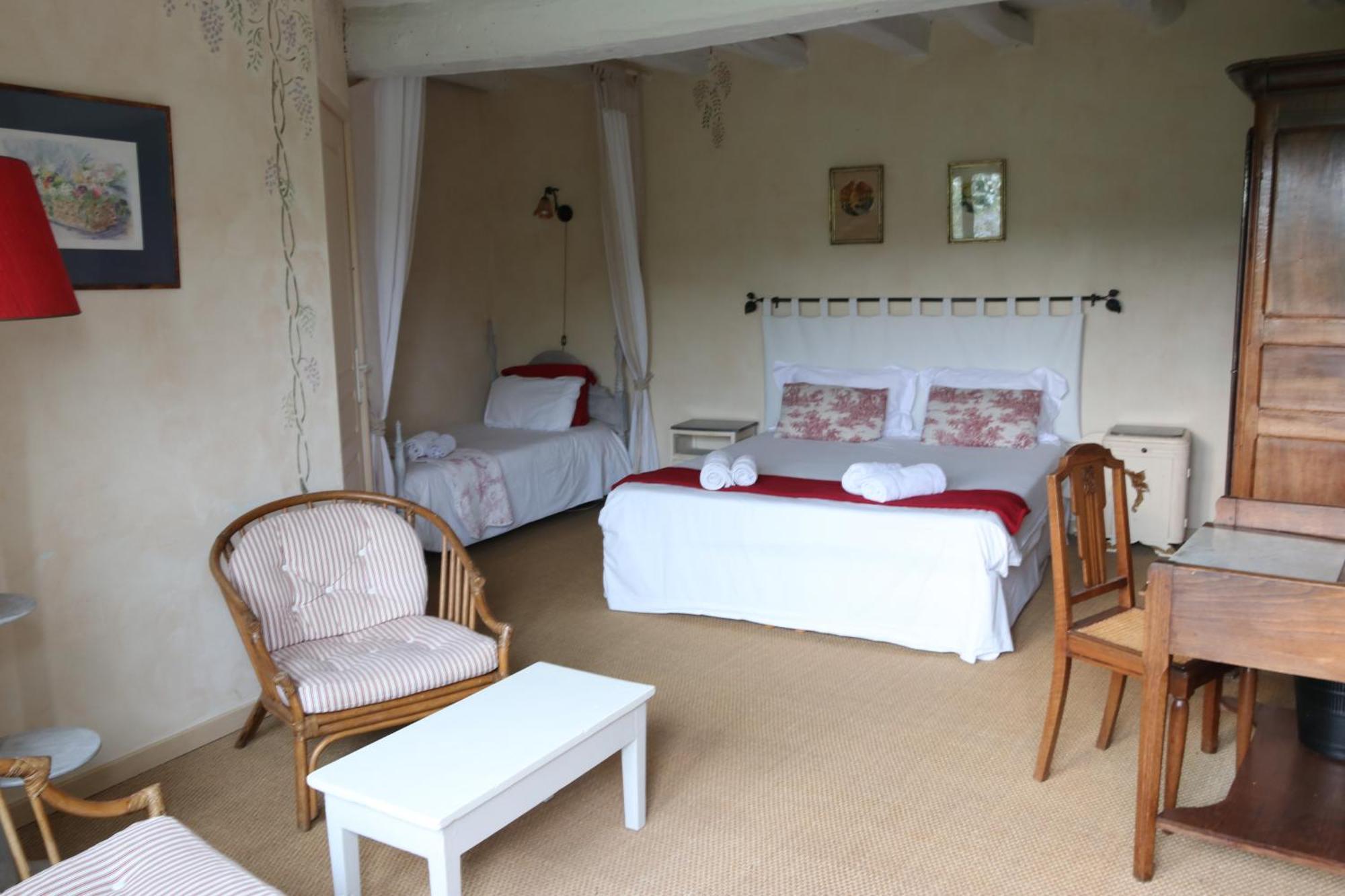 Chambres D'Hotes Du Noisillet Cinais Buitenkant foto